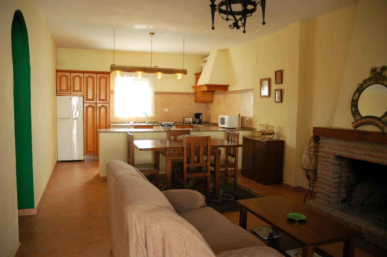 Apartment Villa Encarna Alojamientos Turisticos Con Piscina Comunitaria