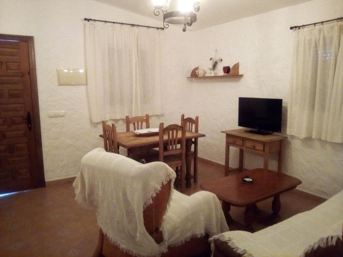 Villa Encarna Alojamientos Turisticos Con Piscina Comunitaria Conil De La Frontera