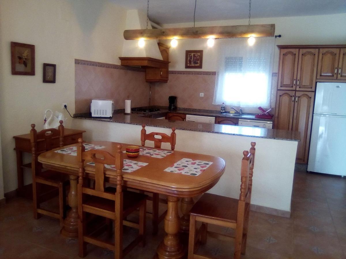 Villa Encarna Alojamientos Turisticos Con Piscina Comunitaria Apartment Conil De La Frontera